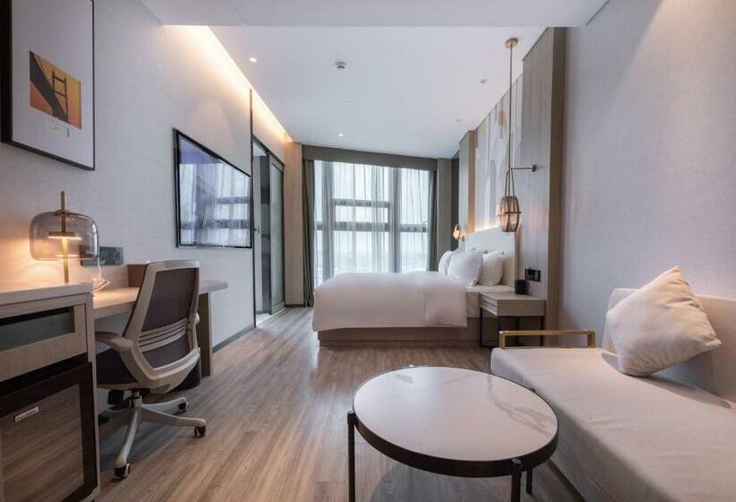 Семейный Номер Deluxe, Ramada Encore By Wyndham Dongguan East