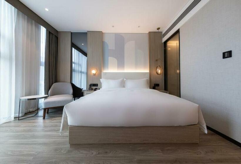 Номер Deluxe Кровать Кинг, Ramada Encore By Wyndham Dongguan East