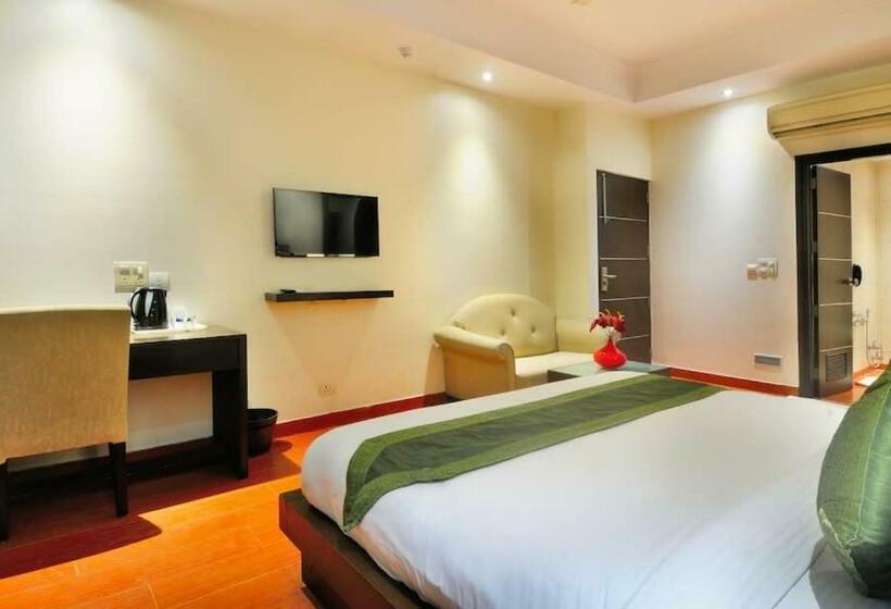 غرفة ديلوكس, Zenith Mahipalpur Free Parking