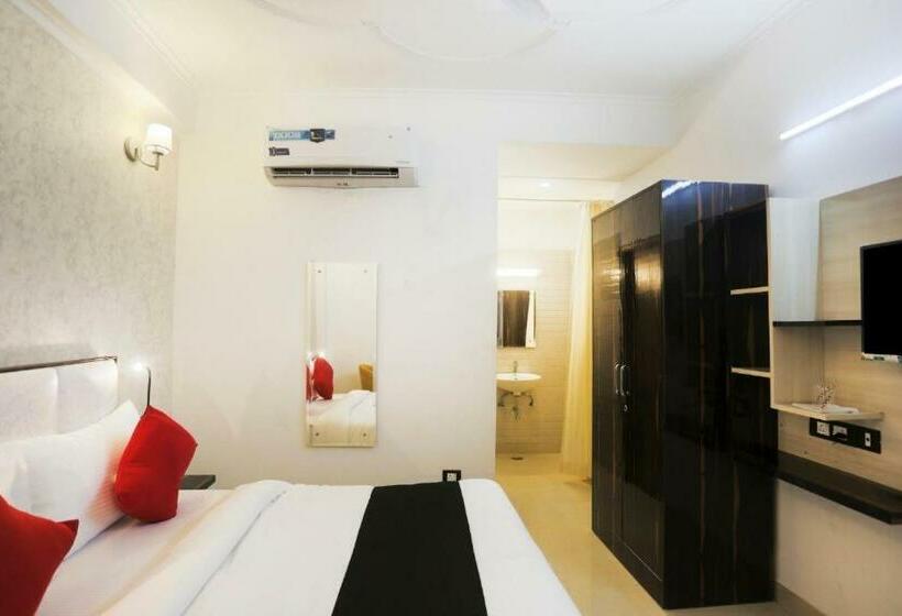 غرفة ديلوكس, M K Hotel And Restaurant