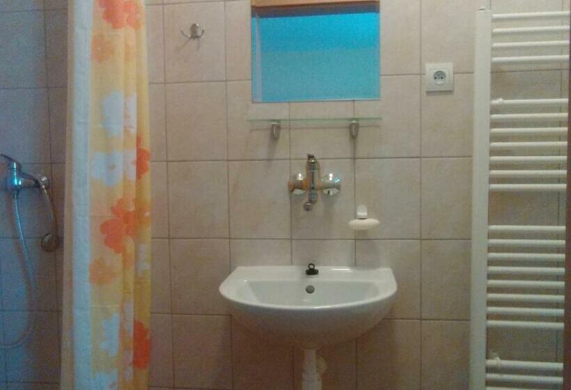 Студия Стандарт, Privát Sulamit