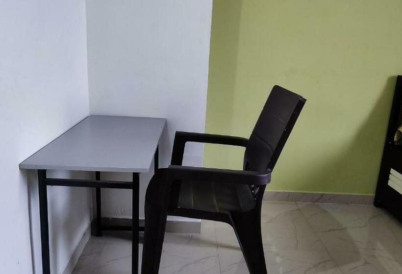 חדר דלוקס, Ambient Home Stay, In Nashik