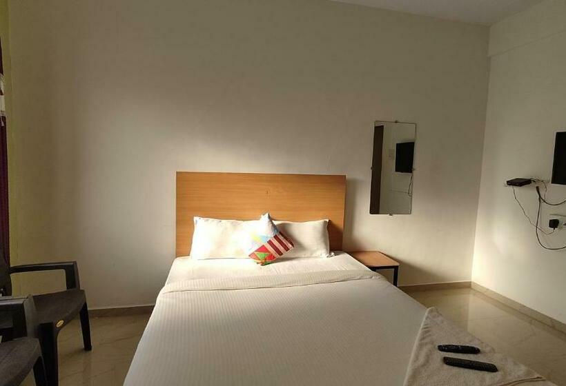 חדר דלוקס, Ambient Home Stay, In Nashik