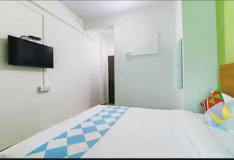 اتاق لوکس, Ambient Home Stay, In Nashik