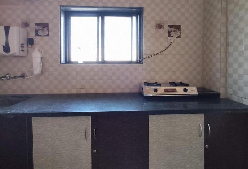 חדר משפחתי, Ambient Home Stay, In Nashik