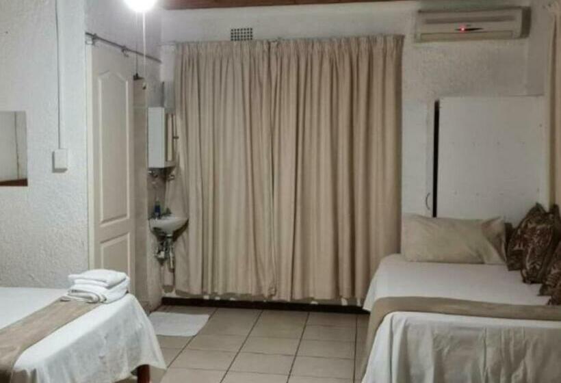 Номер Deluxe, Groenewald S Haven