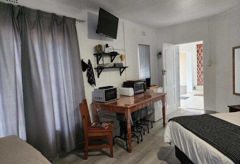 Номер Deluxe, Groenewald S Haven