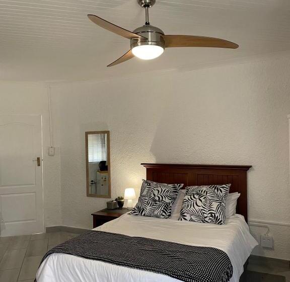 Номер Deluxe, Groenewald S Haven