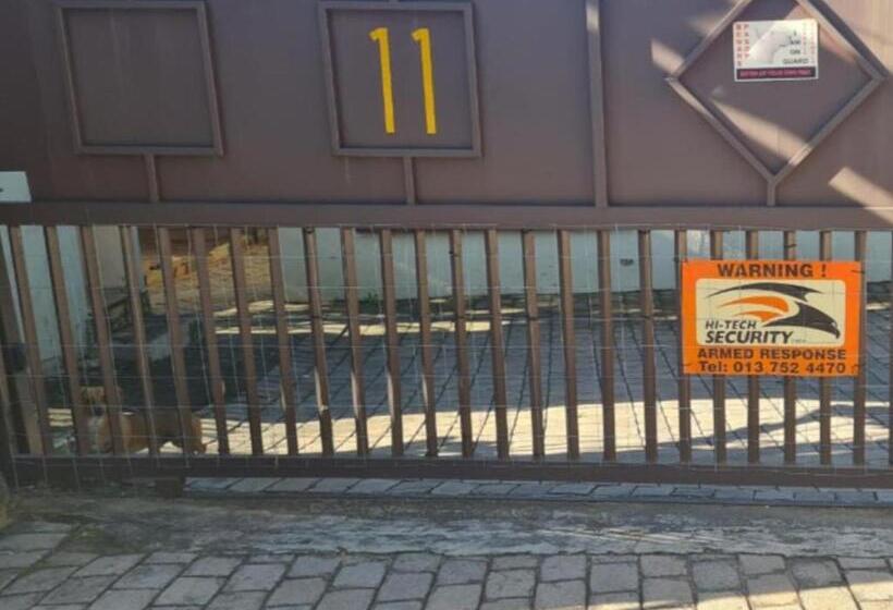 Номер Стандарт Индивидуальный, Groenewald S Haven