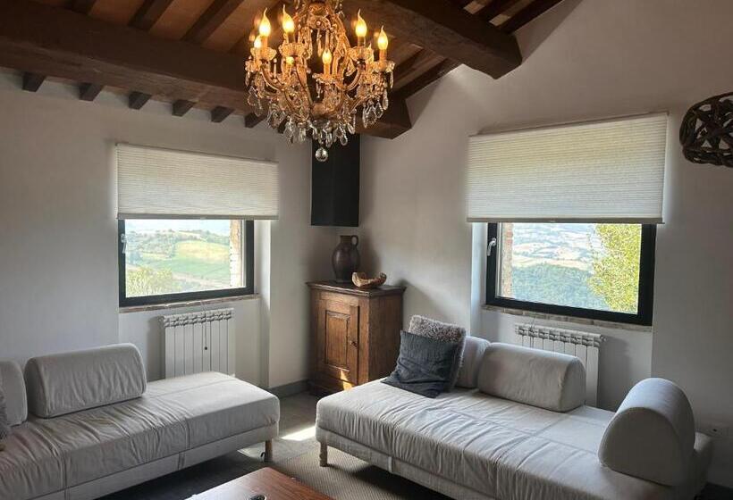 شقة غرفة واحدة, Borgo Crispiero