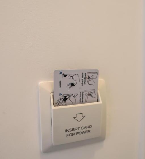 Standard Værelse, Tadora