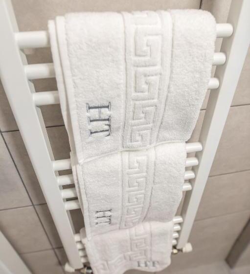 Superior Værelse, Tadora