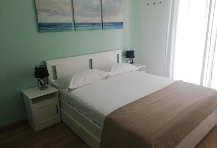 اتاق لوکس با چشم‌انداز دریا, Casa De Mar