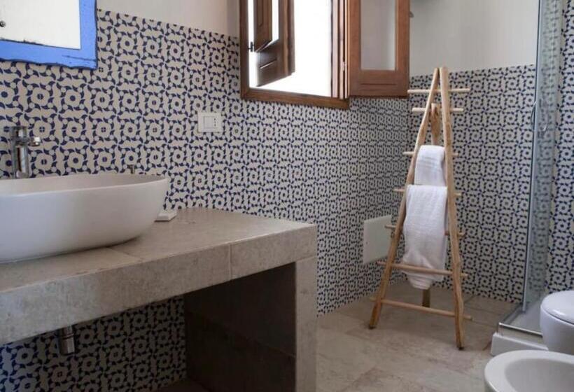 اتاق سوپریور, Masseria I Raffi B&b