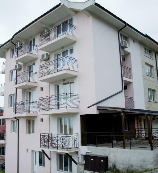 اتاق استاندارد سه نفره, вила дари свети влас