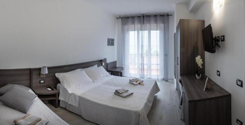 Triple Room Sea View, Il Mare Di Giulia
