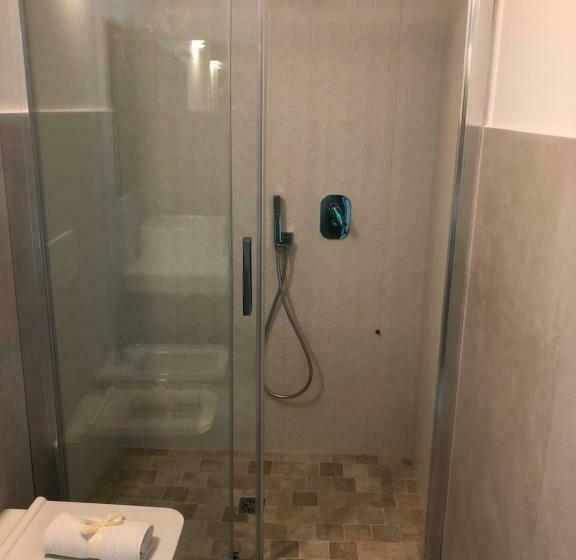 디럭스 룸, Perdass