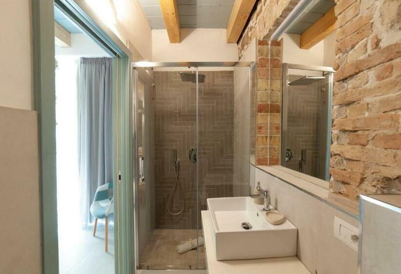 디럭스 룸, Perdass