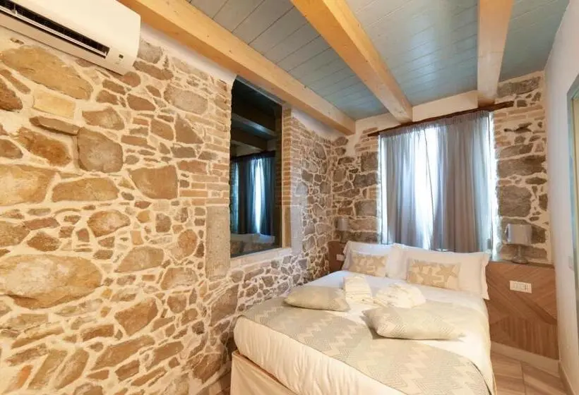 Habitació Estàndard, Perdass