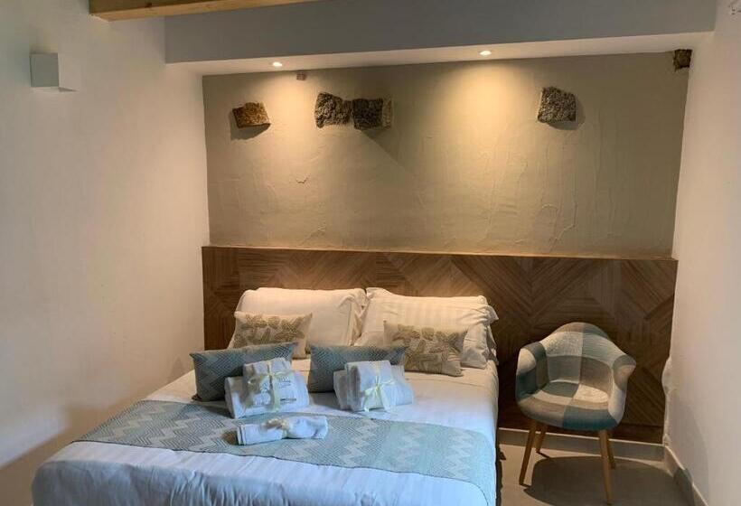 수피리어 룸, Perdass