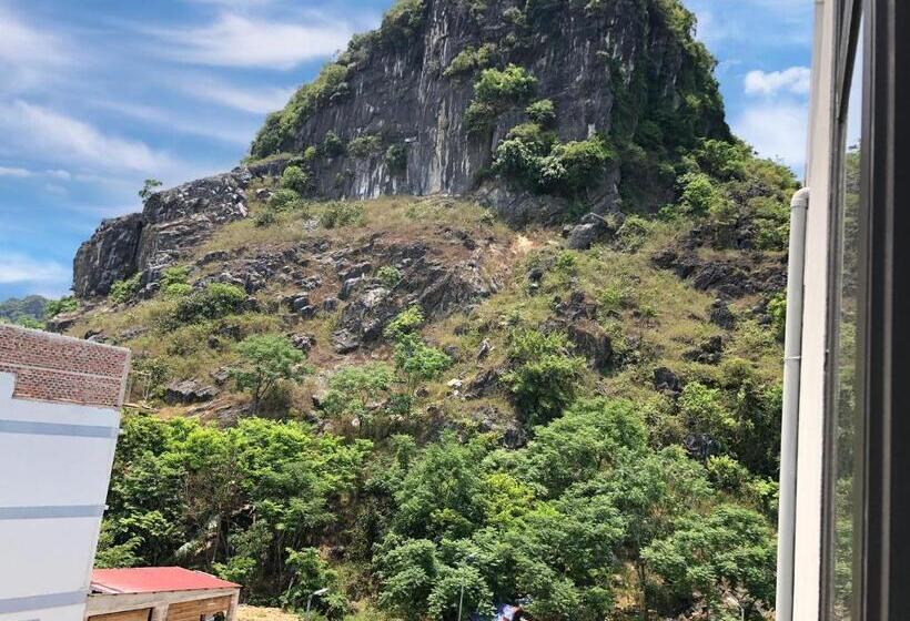 اتاق خانوادگی با چشمانداز کوه, Starlet Hotel Phong Nha