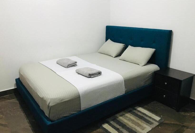 クイーンサイズベッドのスタンダードルーム, Alina Budget