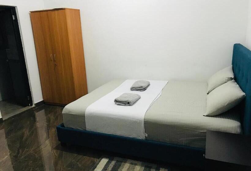 クイーンサイズベッドのスタンダードルーム, Alina Budget