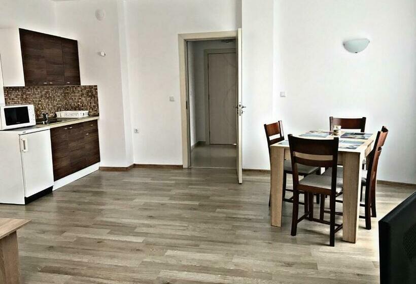 침실 1개 아파트, бербатови 1