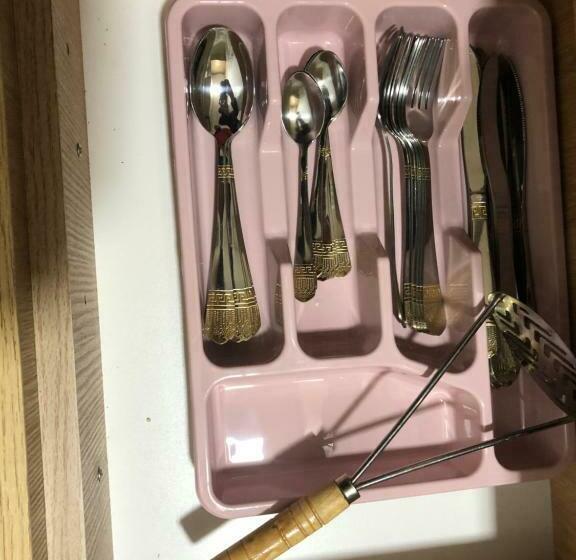 اتاق اکونومی, Guesthouse Batu