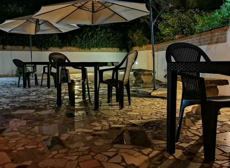 غرفة قياسية رباعية, B&b Villagiulia