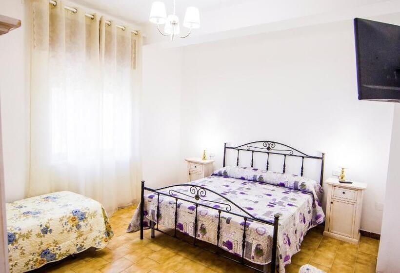 חדר סטנדרט לשלושה, La Via Del Mare