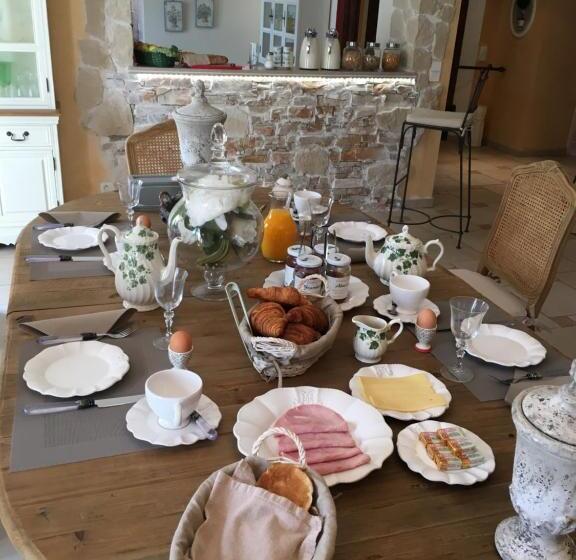 バルコニー付きスタンダードルーム, Le Champmazet