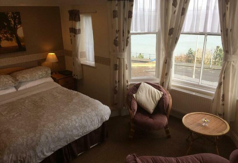 اتاق استاندارد با چشمانداز دریا, The Whiteley