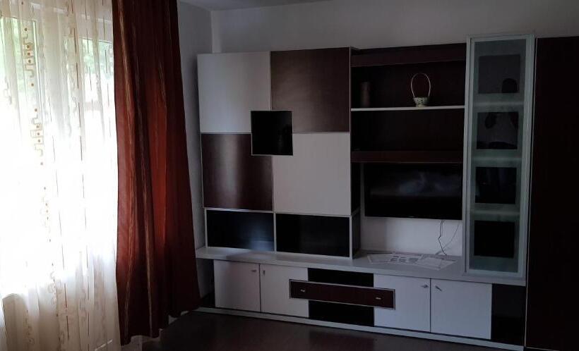 バルコニー付きスタンダードトリプルルーム, Pensiunea Casa Beatrice Bran