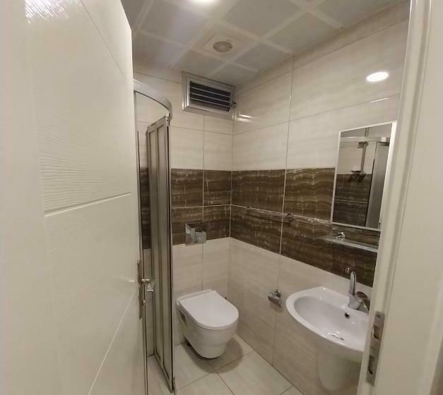 اتاق لوکس با چشم‌انداز دریا, Trabzon Asel Suite Otel