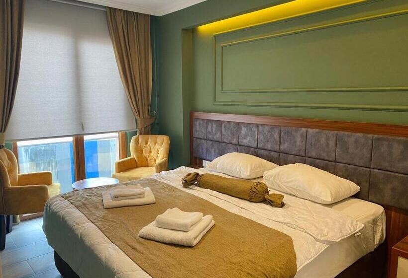 اتاق لوکس با چشم‌انداز دریا, Trabzon Asel Suite Otel