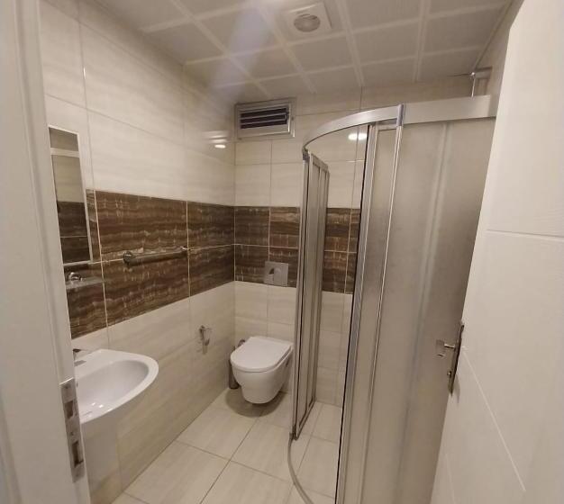 اتاق لوکس خانوادگی, Trabzon Asel Suite Otel