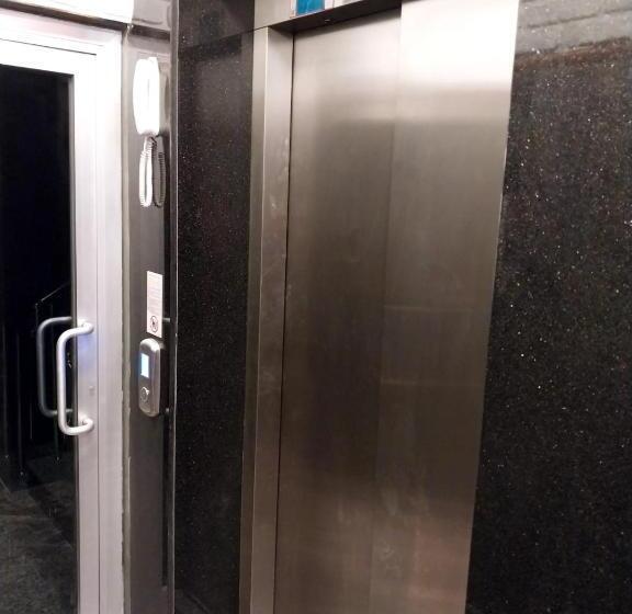 اتاق لوکس خانوادگی, Trabzon Asel Suite Otel