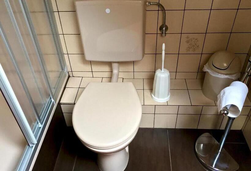 Standard room with outdoor bath, Gästehaus Hoffmann