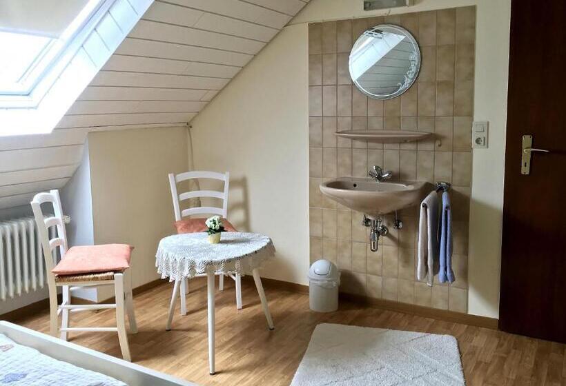 Standard room with outdoor bath, Gästehaus Hoffmann