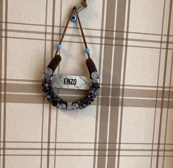 غرفة عائلية مطلّة علي الجبل, B. Equine Range