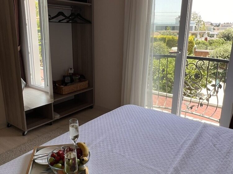 غرفة قياسية, B. Equine Range