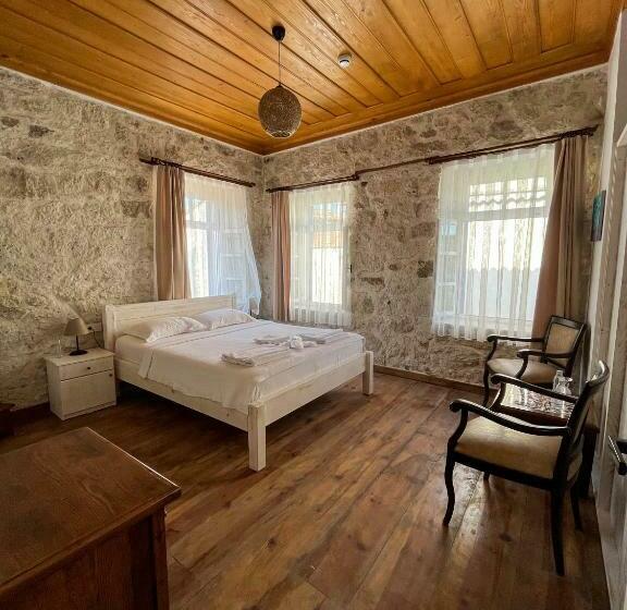 디럭스 4인 룸, Alacati Cadde Otel