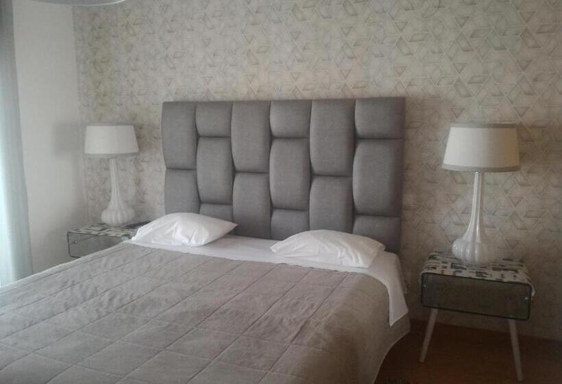 Perhehuone Jaettu Kylpyhuone, Vivenda Valverde