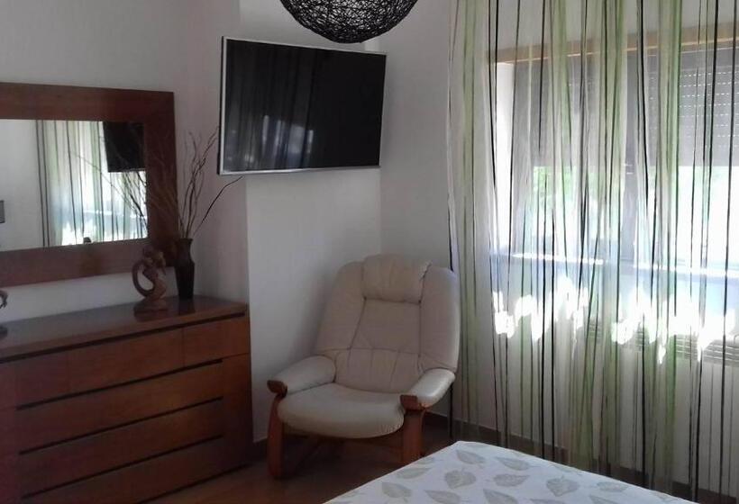 Sviitti Parveke, Vivenda Valverde