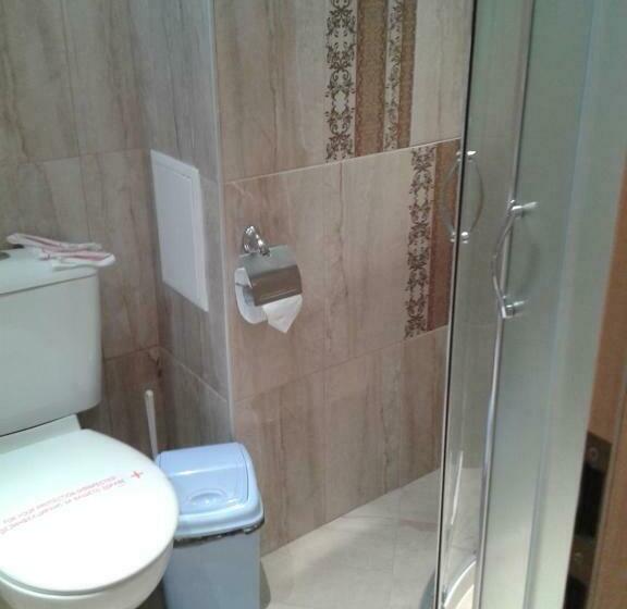 バルコニー付き１ベッドルームアパートメント, Seasons 3