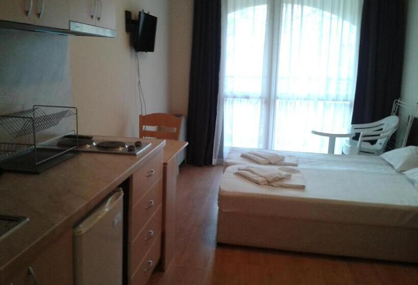 Студио Стандарт с Балконом, Seasons 3