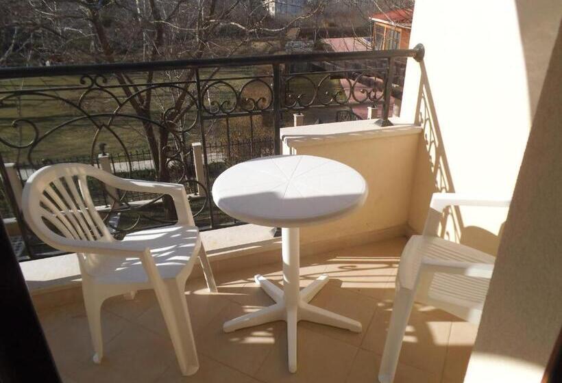 1ベッドルームアパートメント, Seasons 3