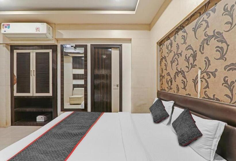 Трехместный Номер Deluxe, Townhouse 1182 Hotel Tirupati Galaxy