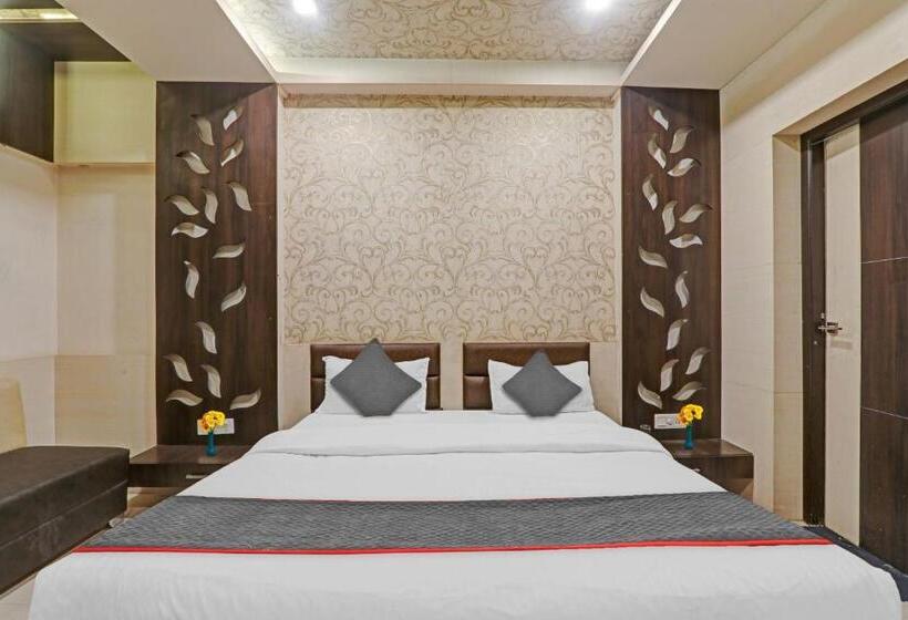 Трехместный Номер Deluxe, Townhouse 1182 Hotel Tirupati Galaxy